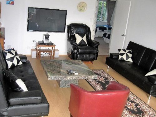 Miranda Orchard Cottage image 13