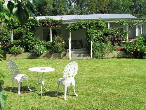 Miranda Orchard Cottage image 36